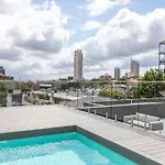 Crown Apartment